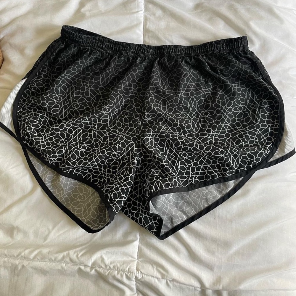 Geometric Ombré Nike Running Short size M dri-fit